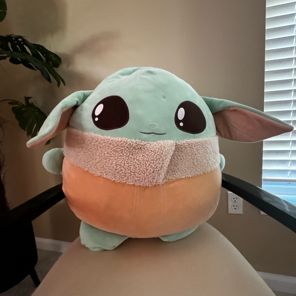 Huge Grogu (Baby Yoda) squishmallow
